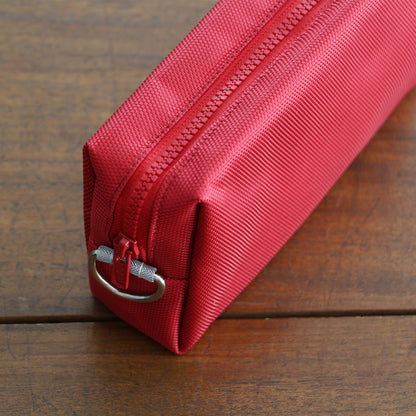 Solid Pouch M red ソリッドポーチ  M レッド